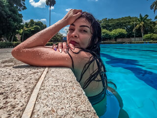 camgirl playing with sextoy MartinaGarciia