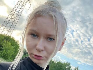 girl chat MelbaKines