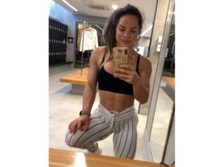 fingering cam slut MiaRomana