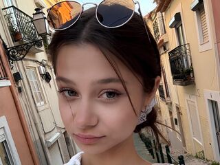 chatrubate cam girl MiaRoyz