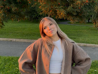 fingering girl chat MichaelaFox