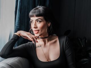 camslut showing pussy MilaRomannof