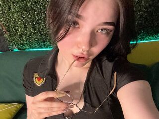 live webcam performer MillieBraun