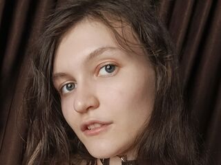 naked webcamgirl MillieStrife