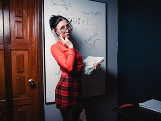 naughty chat MillyFernandez