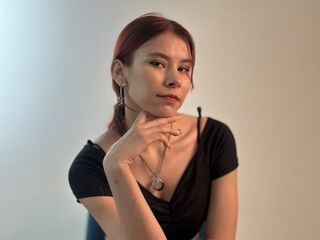 free nude webcam show MintaMaguire