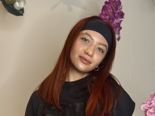 topless camgirl MonaDobin