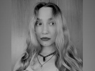 adultcam photo MonikaGreens