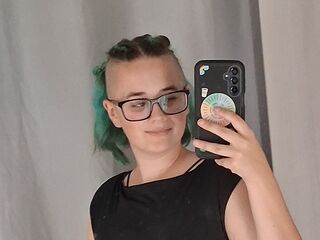 nude webcamgirl pic MysticMissFox