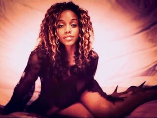 camgirl spreading pussy NatalieGainer