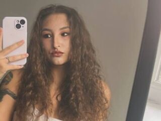 fingering camgirl picture NicholMikrot