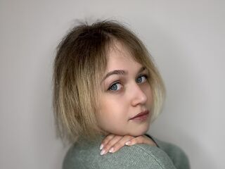 girl fingering shaved pussy OdellTatu