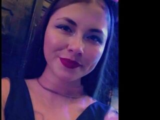 Kinky webcam girl PauCardigan