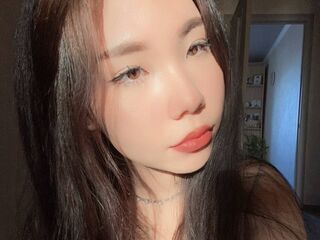 live strip tease show QuinnWigen