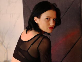 camwhore masturbating with sextoy RowenBenson