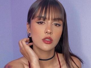 closeup webcam SabbValentine