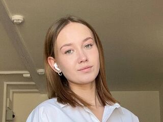 masturbating webcam girl SalomeVonallmen