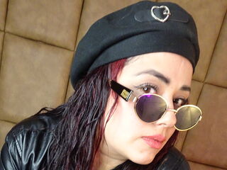 hot cam show SandyGuzman