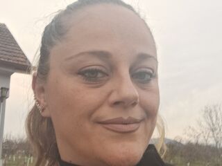 naked webcam girl picture SandyMandy