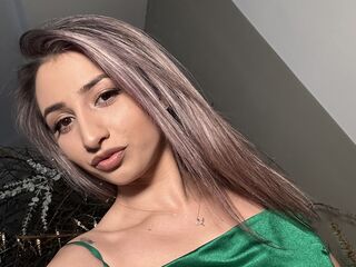 naked girl with webcam fingering pussy SerayaRose