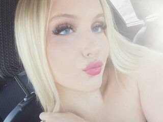 hot cam girl masturbating with sextoy SixtaCola