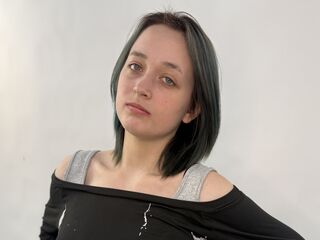 cam girl showing tits SoleneWinter
