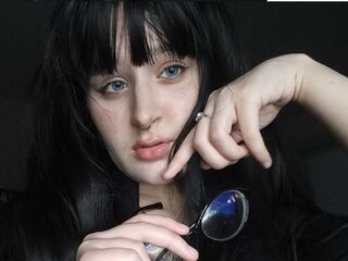 girl fingering pussy SonyaDew