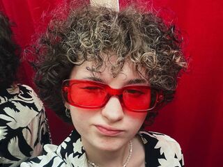 cam girl masturbating with dildo SophiaBlush