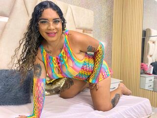 hot strip tease webcam SophiaJonsom