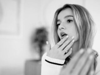 nude web cam StaceeyBrown