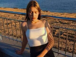 cam slut video chat SuziBarringer