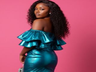 camgirl fingering shaved pussy SweetMiay