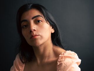 camwhore masturbating with vibrator TessaBisou