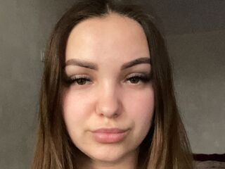 naked camgirl masturbating TwilaKohel