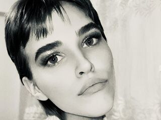video UdelaHailey