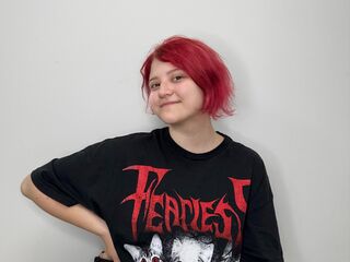 fingering camslut VeronaBunyard