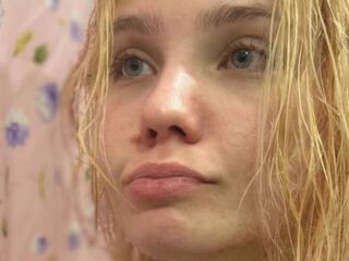 webcam picture YallyGreen