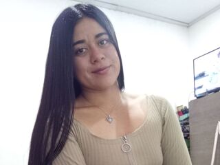 naughty camgirl masturbating with vibrator ZoheCooper